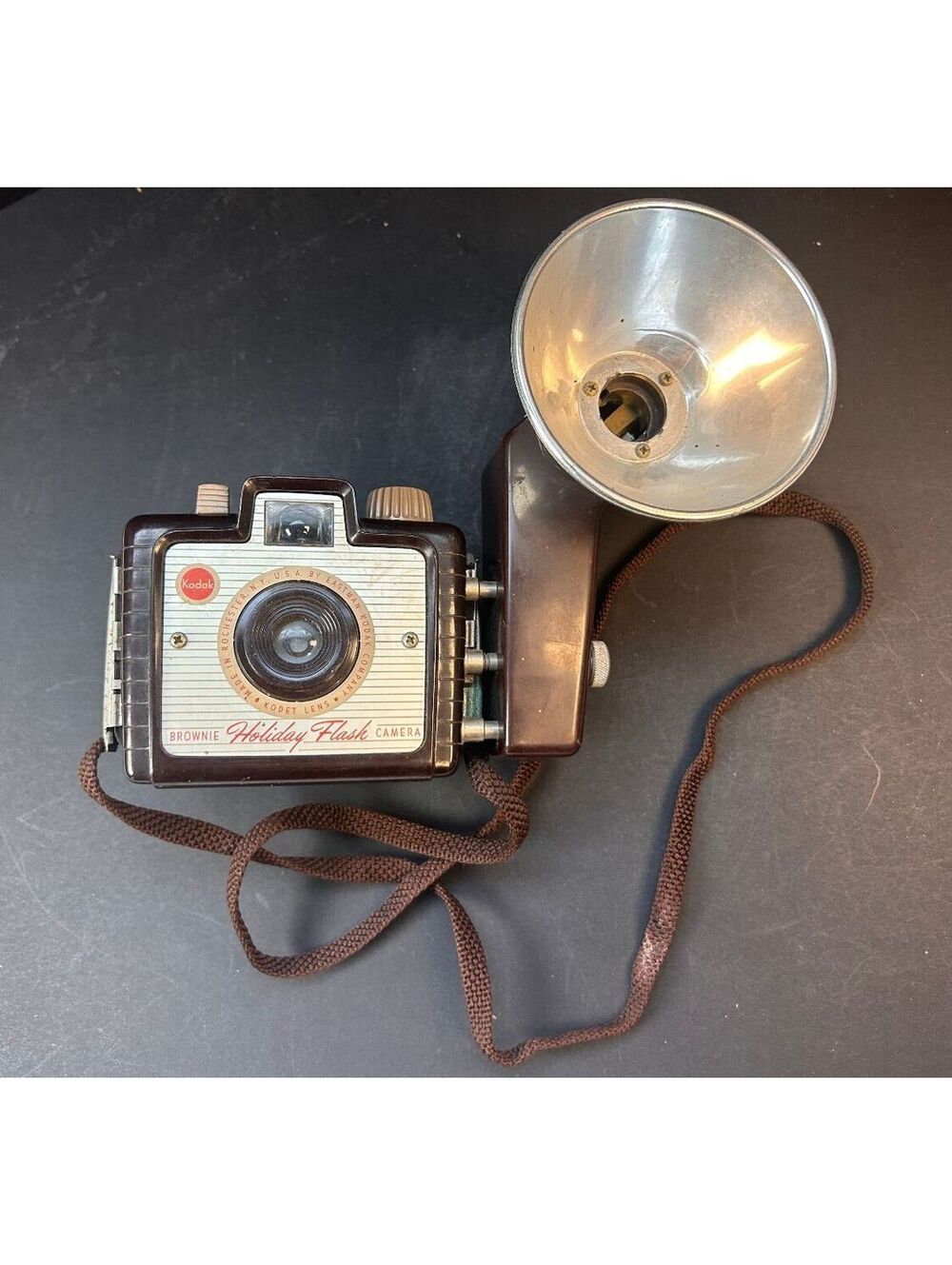 Kodak Brownie Holiday Flash Camera Kodet Lens Kodalite Midget Flasholder 1950s
